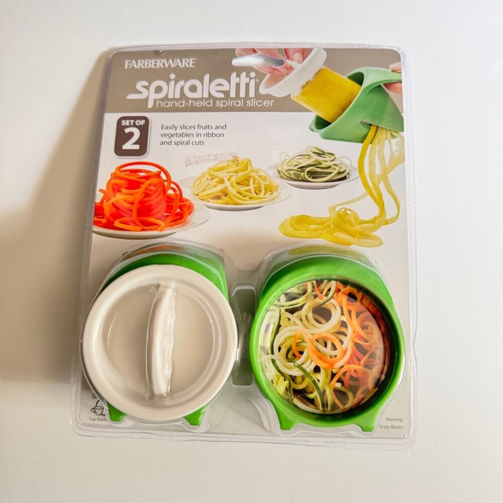 Farberware Spiraletti Vegetable Set of 2  Hand Held Spiral Veggie Slicer NWT